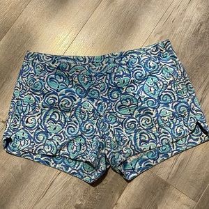 Lilly Pulitzer short shorts size 0 measures 30 waist